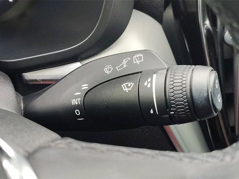 Certified 2023 Volvo XC60 B5 Core w/ Climate Package image 17