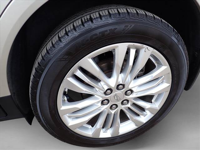 Used 2017 Cadillac XT5 Premium Luxury AWD/4WD image 5