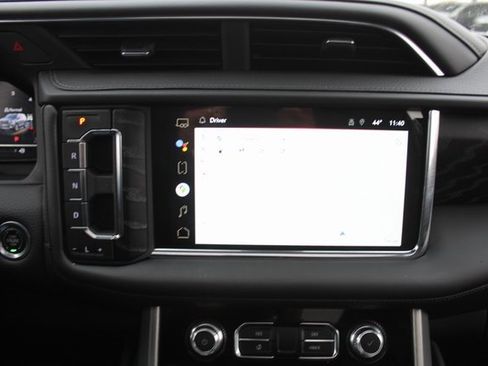 Used 2022 GMC Yukon Denali w/ Denali Ultimate Package image 32