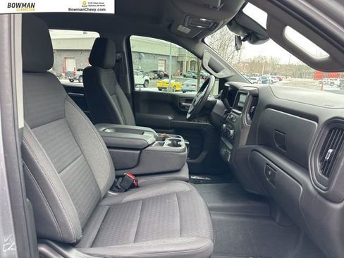 Used 2023 Chevrolet Silverado 1500 Custom Trail Boss w/ LPO, Dark Essentials Package image 32