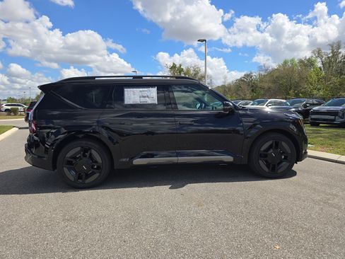 New 2026 Kia EV9 GT-Line image 9