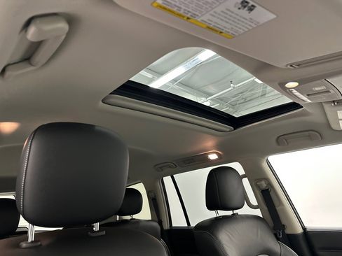 Used 2024 INFINITI QX80 Premium Select w/ Cargo Package image 14