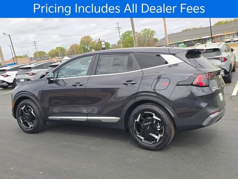 New 2026 Kia Sportage EX FWD image 5