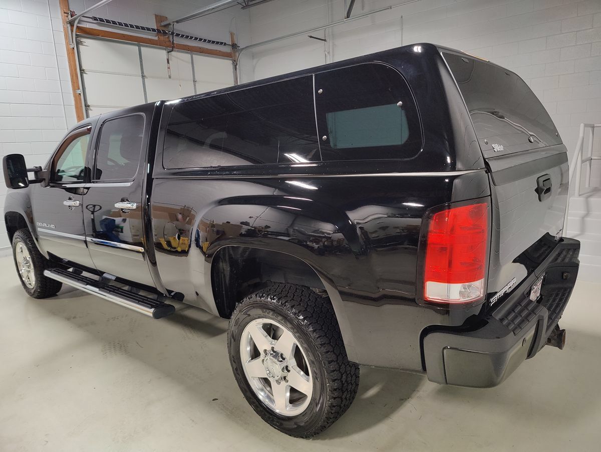 Used 2011 GMC Sierra 2500 Denali AWD/4WD image 25