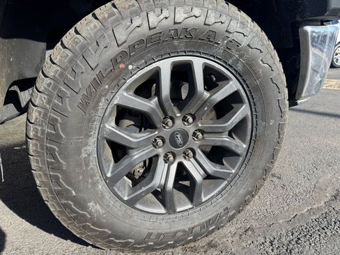 Used 2010 Ford F150 Lariat image 18