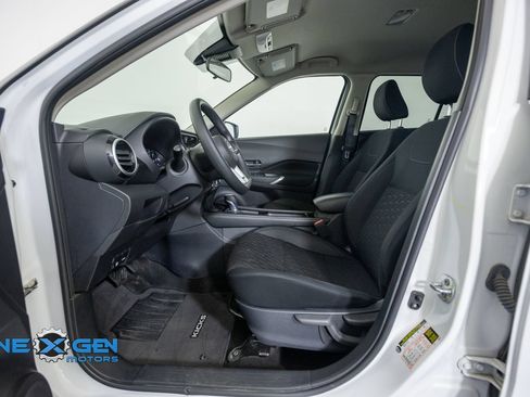 Used 2023 Nissan Kicks SV w/ Exterior Package FWD image 12