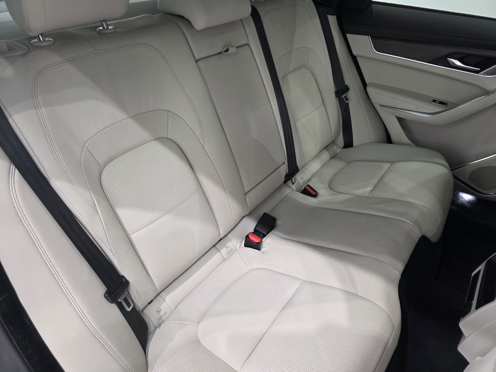 Used 2021 Jaguar F-PACE S AWD/4WD image 21