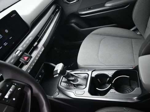 Used 2025 Kia K4 FWD image 20