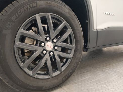 Used 2019 GMC Acadia SLT FWD image 31