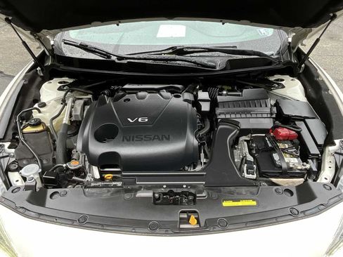 Used 2016 Nissan Maxima SR image 29