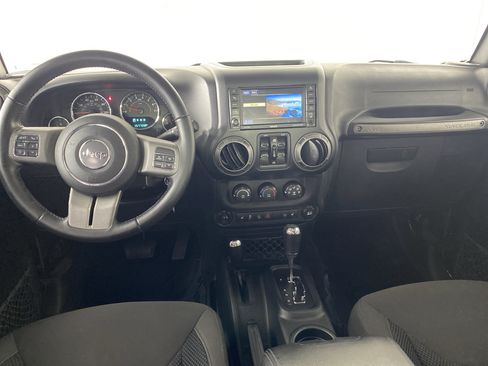 Used 2017 Jeep Wrangler Unlimited Sport AWD/4WD image 16