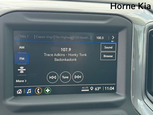 Used 2023 Chevrolet Silverado 1500 Custom image 18