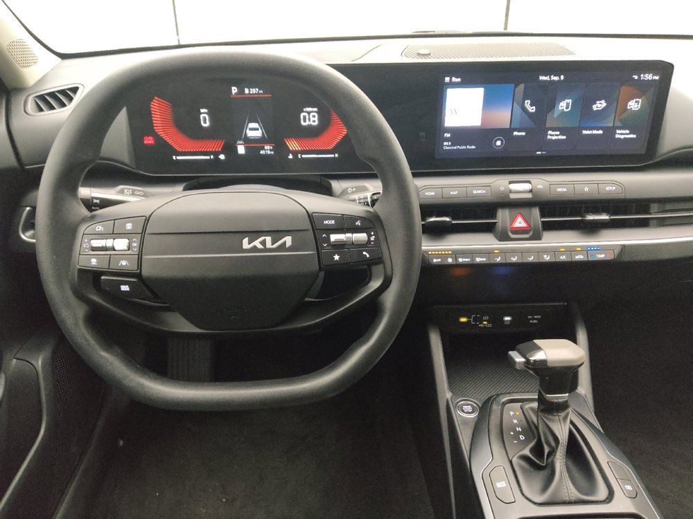Used 2025 Kia K4 FWD image 22
