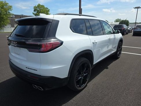Used 2024 GMC Acadia Elevation w/ Super Cruise Package AWD/4WD image 4