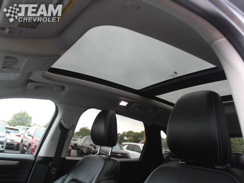 Used 2022 Ford Escape SEL image 12