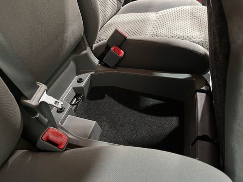 Used 2012 Toyota Tundra 4x4 Double Cab w/ Tow Pkg image 8