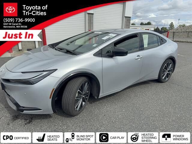 Certified 2024 Toyota Prius XLE FWD image 31