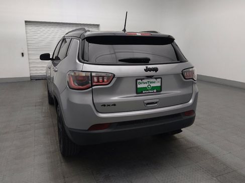 Used 2018 Jeep Compass Latitude AWD/4WD image 6