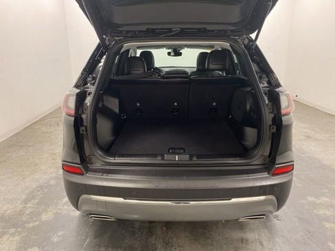 Used 2022 Jeep Cherokee Limited image 31