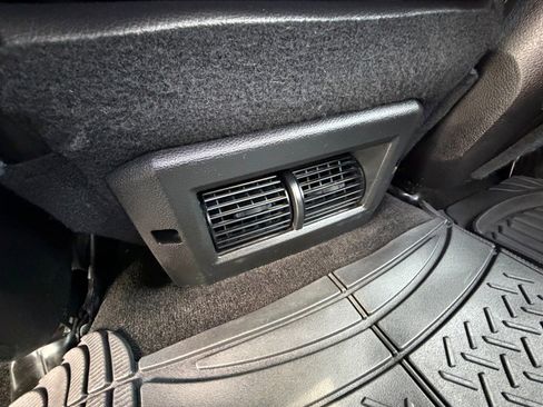 Used 2016 RAM 1500 Laramie w/ Convenience Group AWD/4WD image 21