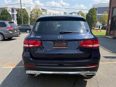 Used 2017 Mercedes-Benz GLC 300 4MATIC image 7