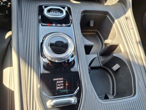 New 2026 Jeep Cherokee Limited AWD/4WD image 18