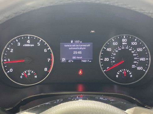 Used 2022 Kia Seltos Nightfall Edition image 10