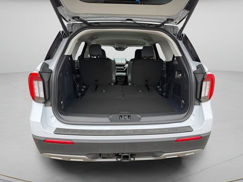 New 2026 Ford Explorer Active w/ Active Comfort Package AWD/4WD image 14