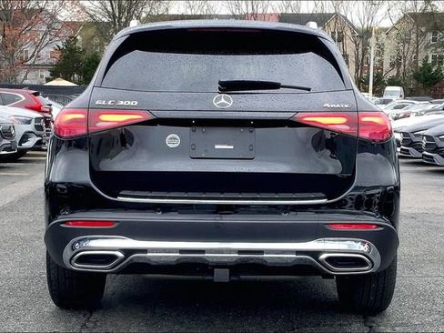 Used 2026 Mercedes-Benz GLC 300 4MATIC image 3