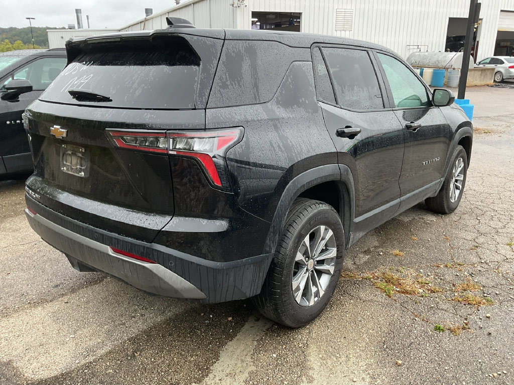 Used 2026 Chevrolet Equinox LT AWD/4WD image 6