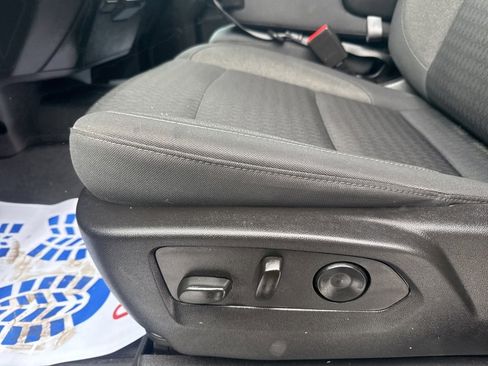 Used 2022 Chevrolet Silverado 1500 Custom Trail Boss image 12