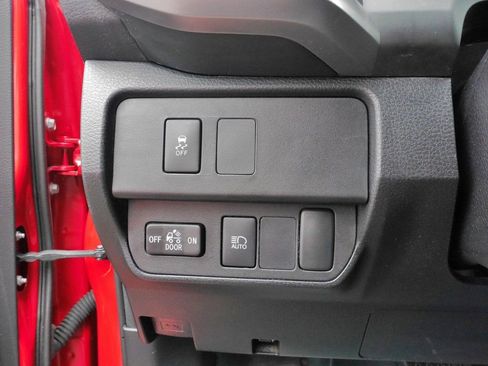 Used 2023 Toyota Tacoma SR5 image 21