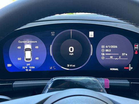 New 2026 Porsche Macan Electric RWD image 30