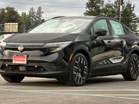 New 2026 Nissan Leaf Platinum+ w/ Cargo Package (Platinum+) image 8