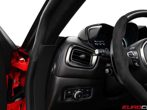 Used 2022 Aston Martin V8 Vantage Roadster image 30