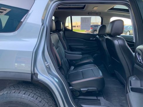 Used 2023 GMC Acadia AT4 w/ Technology Package AWD/4WD image 18
