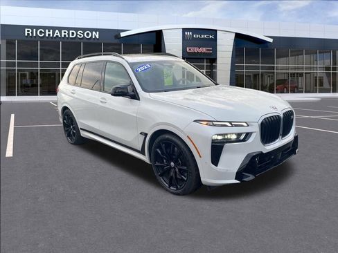 Used 2023 BMW X7 M60i w/ Executive Package image 38
