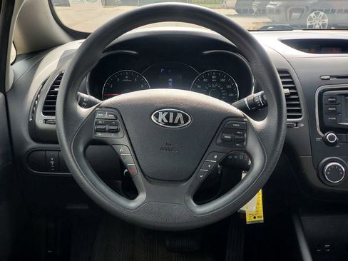 Used 2018 Kia Forte LX w/ LX Rear Camera Package image 23