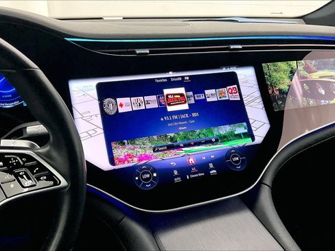 Certified 2024 Mercedes-Benz EQS 450+ SUV image 5