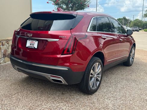 Used 2024 Cadillac XT5 Premium Luxury FWD image 8