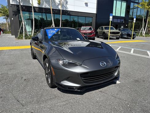 Used 2017 MAZDA MX-5 Miata RF Club image 8