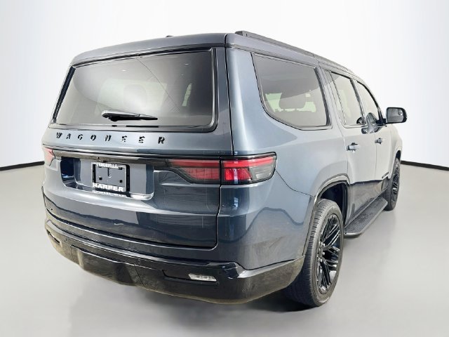 Used 2022 Jeep Wagoneer Series I AWD/4WD image 7