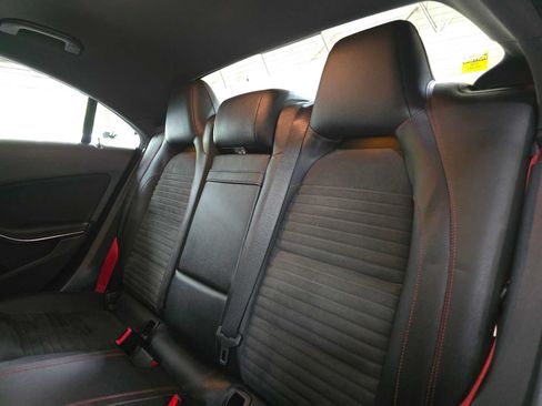 Used 2015 Mercedes-Benz CLA 250 4MATIC image 17