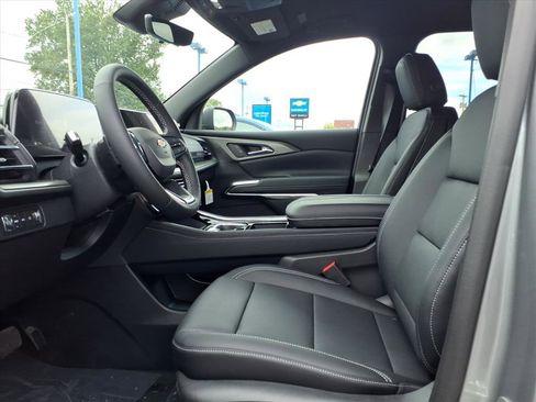 New 2026 Chevrolet Traverse LT w/ Driver Confidence Package image 5