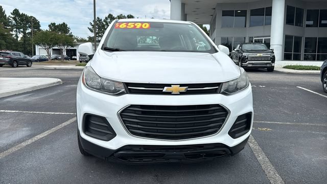 Used 2017 Chevrolet Trax LS FWD image 2