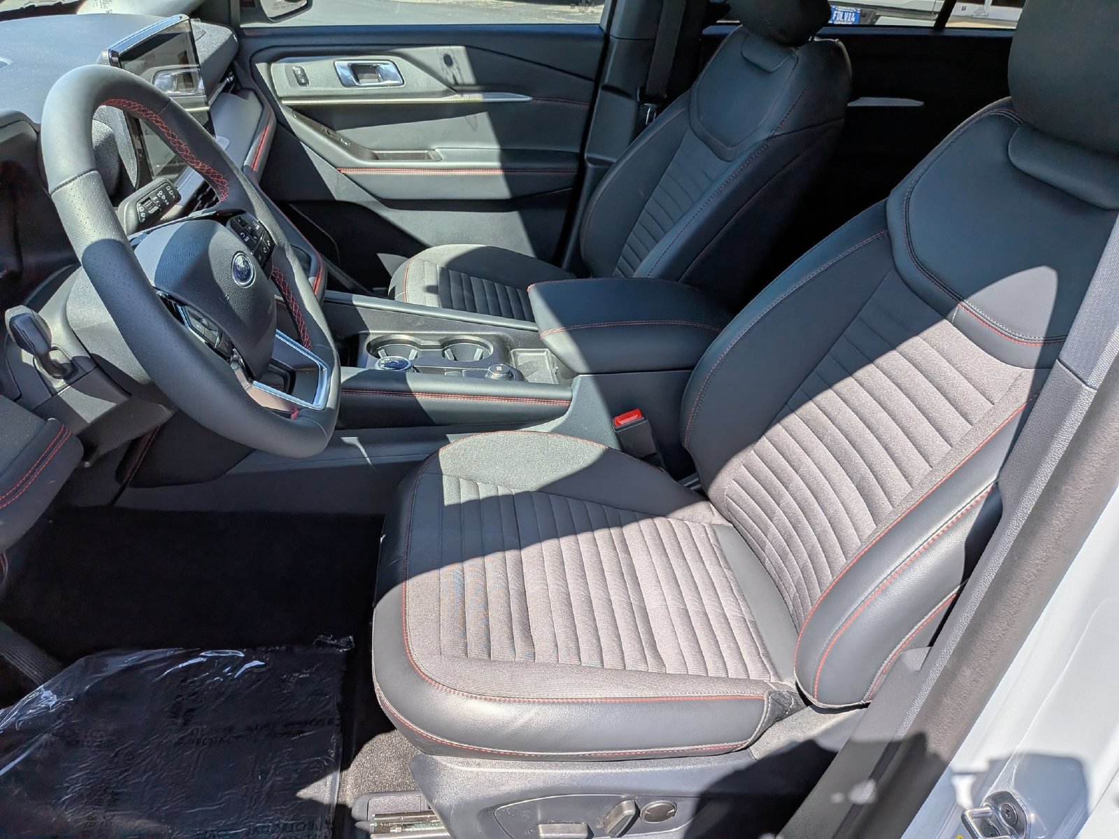 New 2026 Ford Explorer ST-Line w/ ST-Line Street Pack RWD image 11