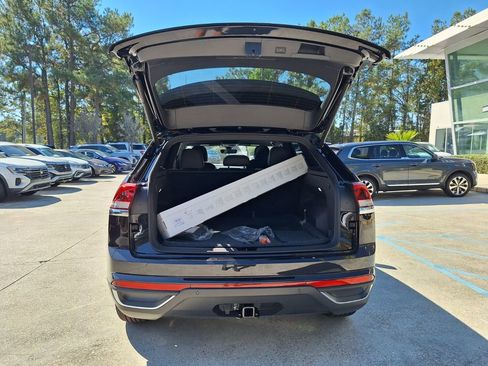 New 2026 Volkswagen Atlas Cross Sport SE image 26