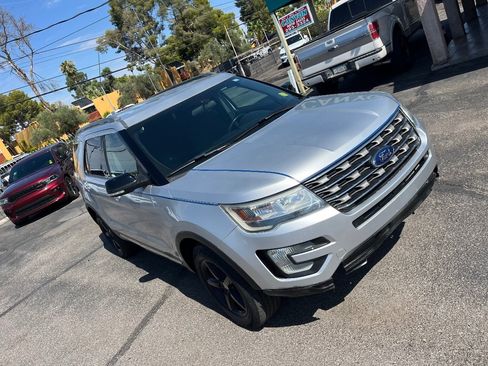 Used 2016 Ford Explorer XLT AWD/4WD image 48
