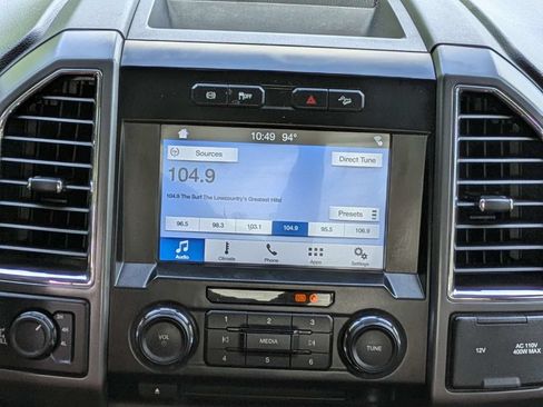 Used 2017 Ford F250 XLT w/ XLT Premium Package AWD/4WD image 16