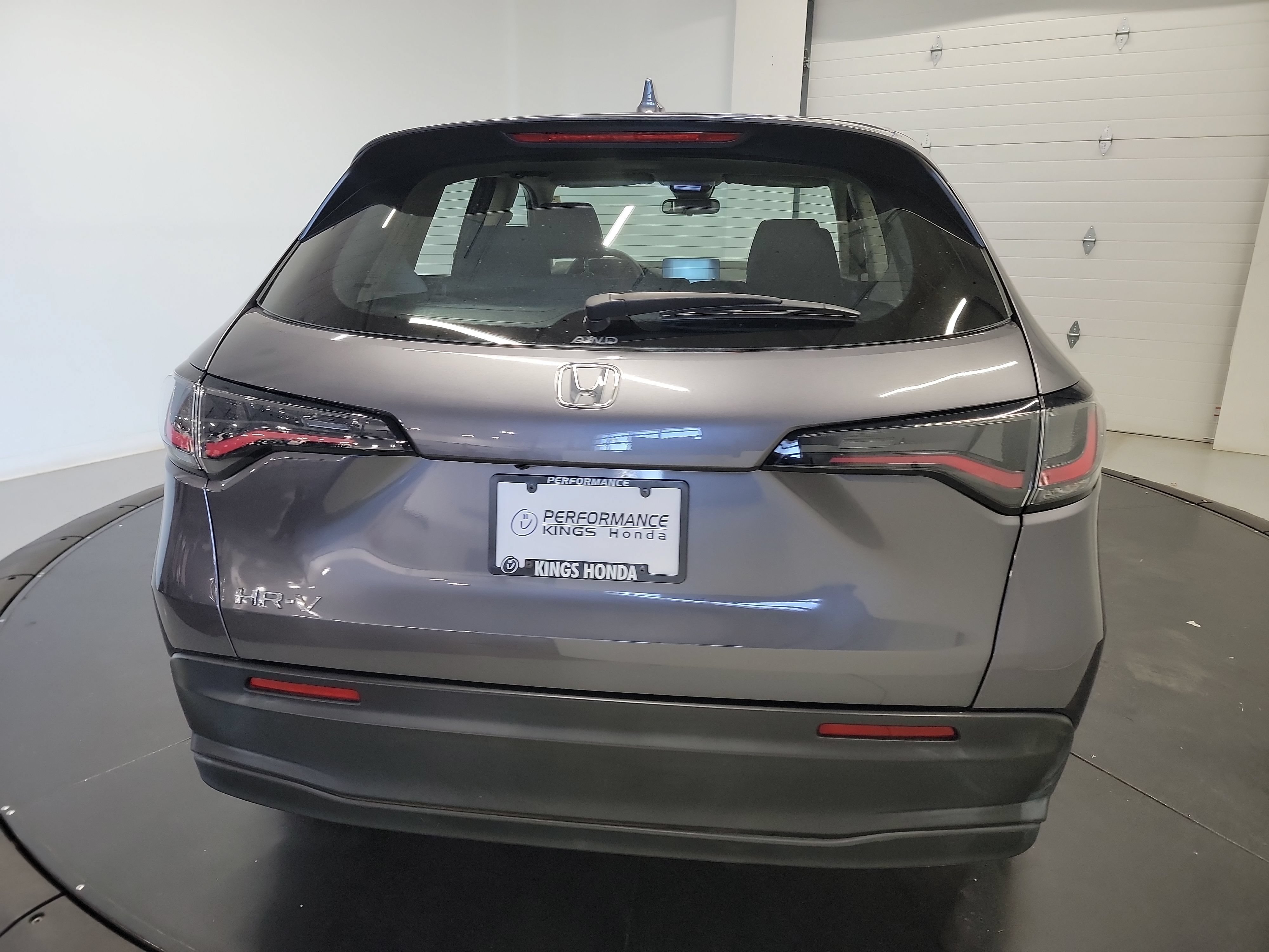 Used 2023 Honda HR-V LX image 8